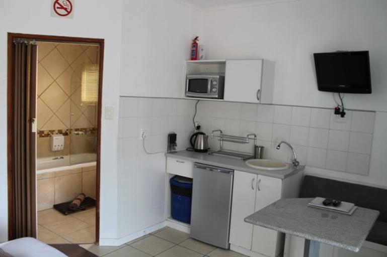 Lazy Gecko Accommodation Cradock Exterior photo