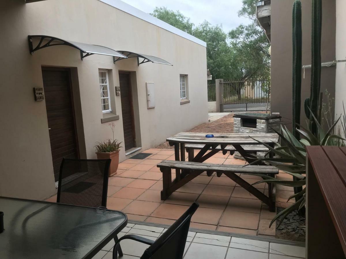 Lazy Gecko Accommodation Cradock Exterior photo
